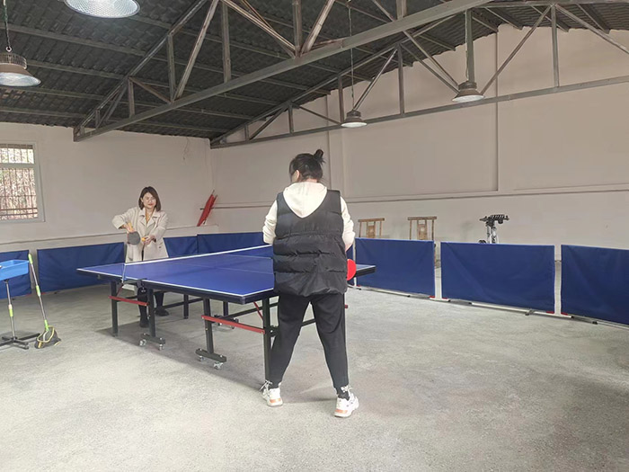 金莎娱乐官网最全网站手机版妇女节活动-乒乓球
