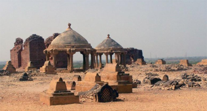 卡拉奇的特达古城（Thatta）为莫卧儿王朝时期沙贾汗国王所建.jpg