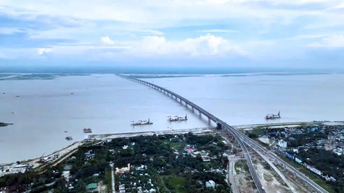 中国承建6公里宽连接孟加拉首都达卡东北和西南的美丽帕德玛大桥.jpg
